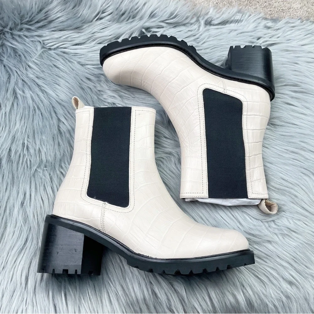 New Seychelles FarFetched Leather Chelsea Lug Boots in Cream